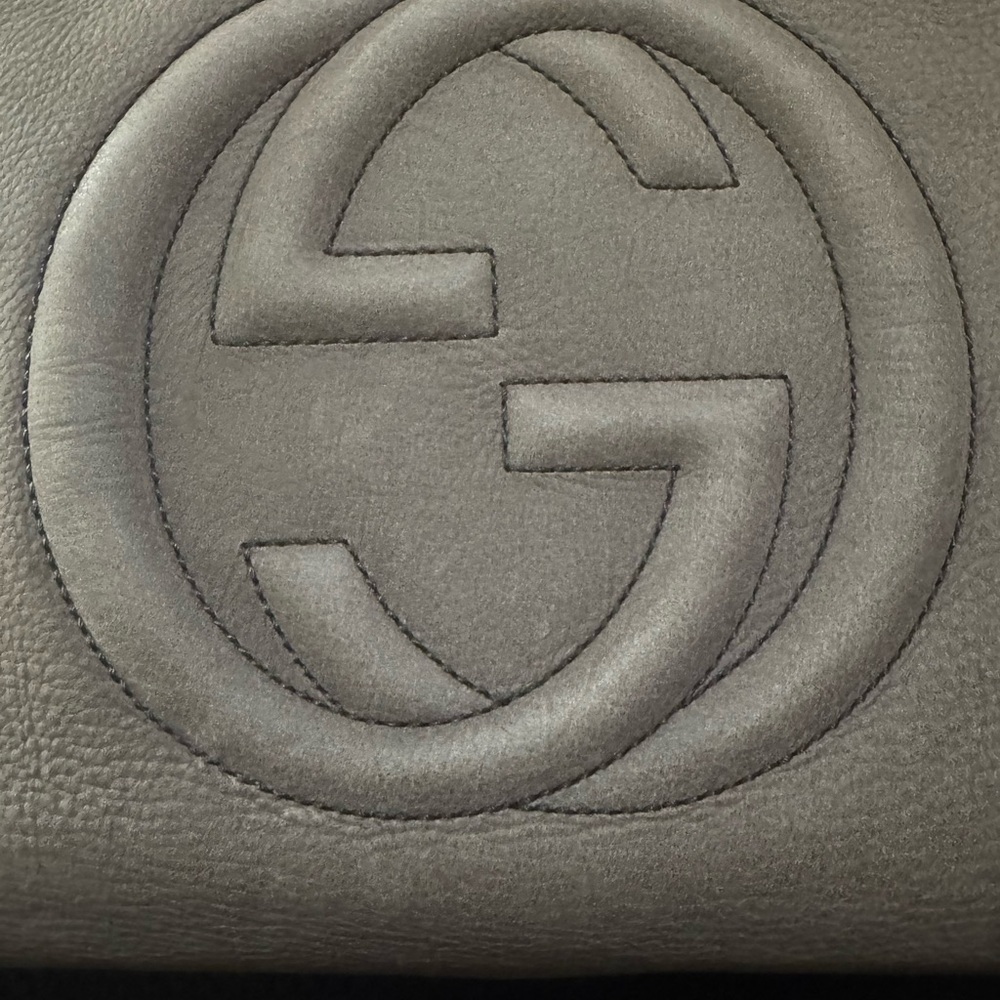 Authentic Gucci Soho Suede Bag - Picture 2 of 9